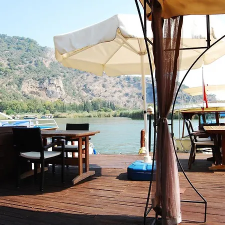 Δωμάτια σε οικογενειακή κατοικία Engur Dalyan