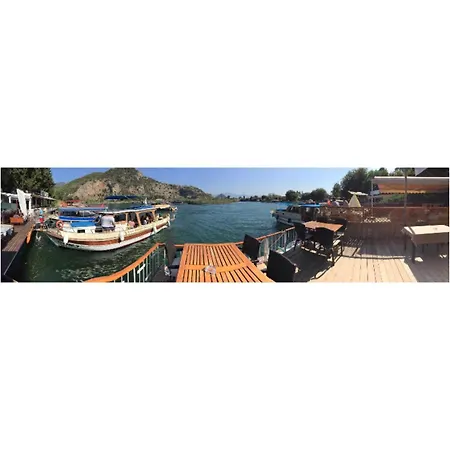 Engur Δωμάτια σε οικογενειακή κατοικία Dalyan